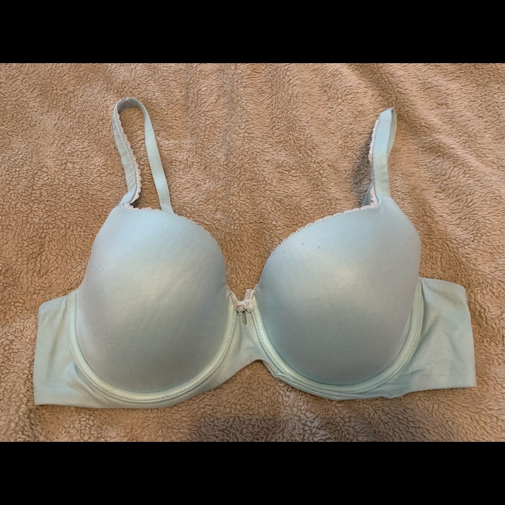 Victoria’s Secret Body by Victoria Lined Demi 38C Light Blue